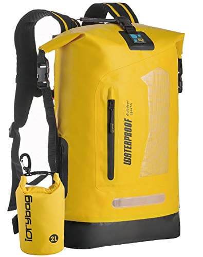 Best Dry Bags for Kayaking
